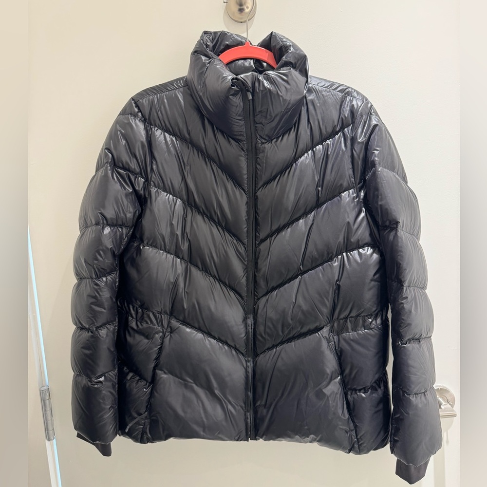 Athleta Black Lightweight Puffer Jacket size M